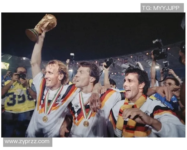 德国国足球明星方舟的辉煌历程与未来展望